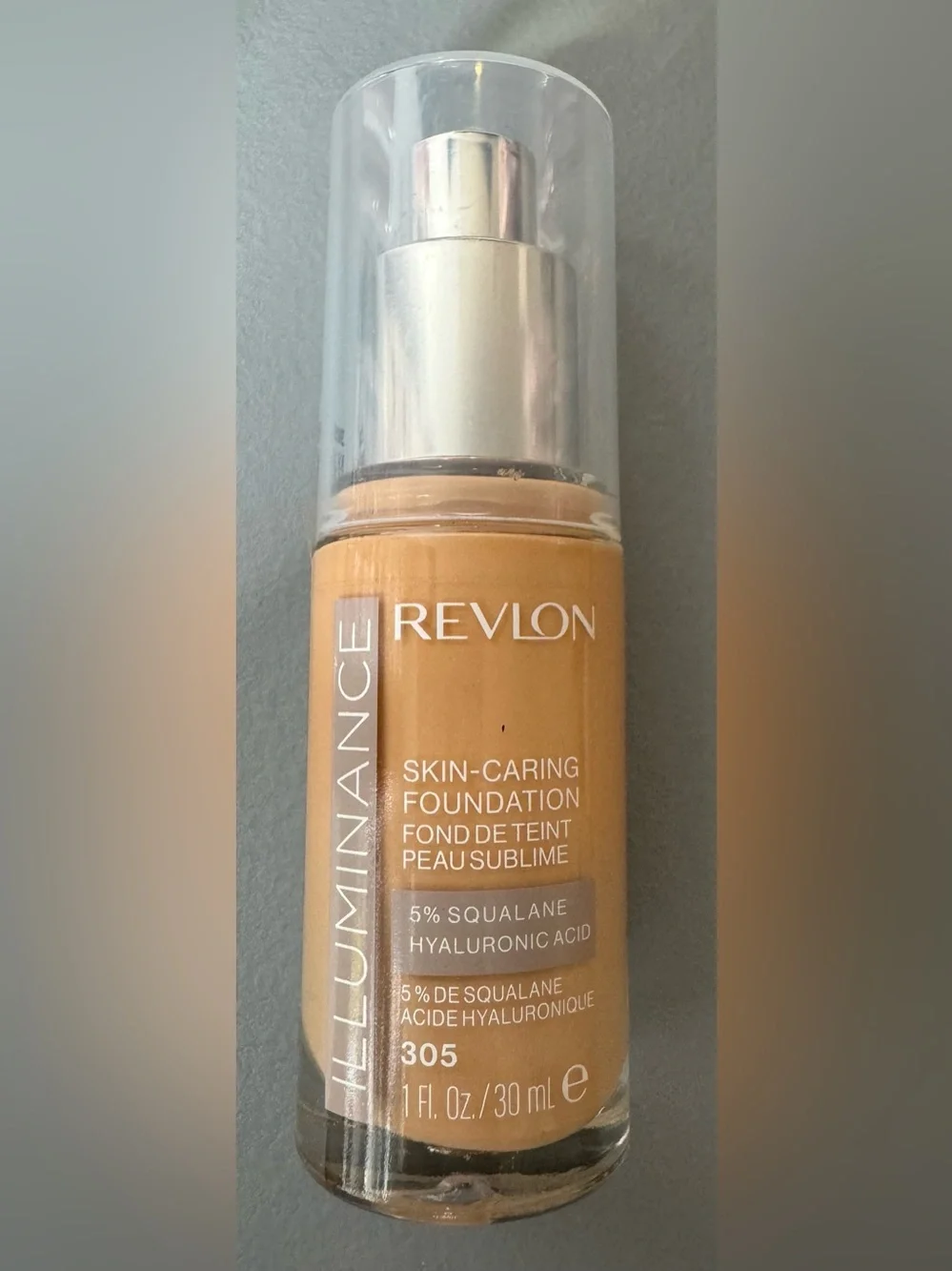 Revlon Luminance Skin-Caring Foundation 305 medium sand squaline hyaluronic acid